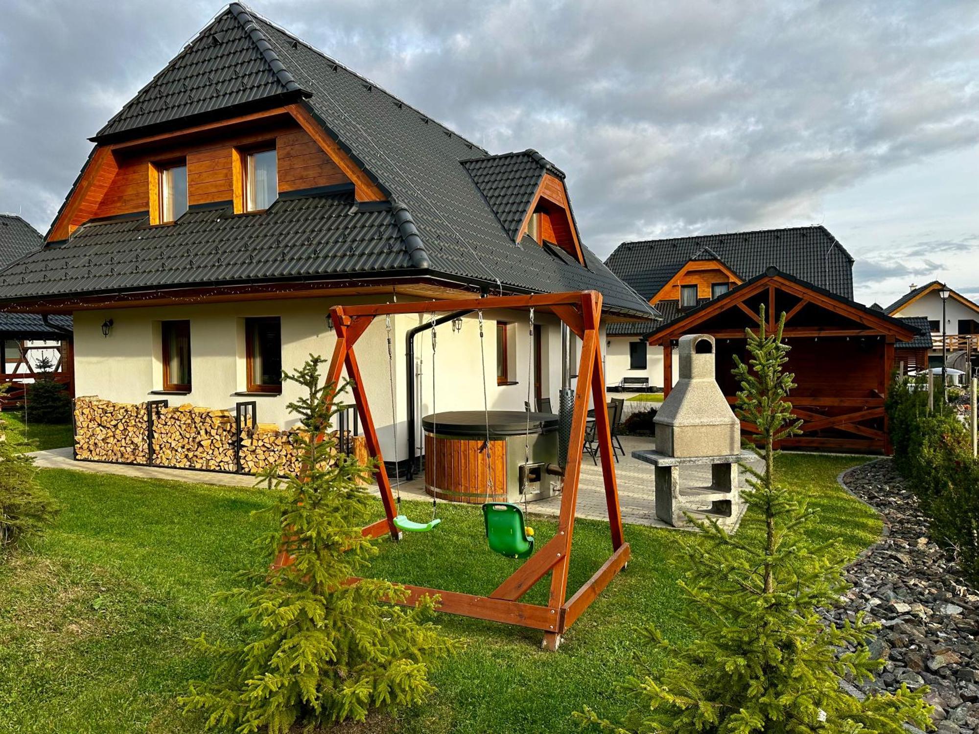 Vila Svistovka Стара-Лесна Экстерьер фото